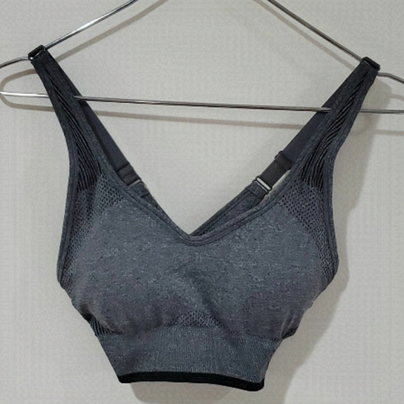 Puma gray sports bra - Picture 1 of 5